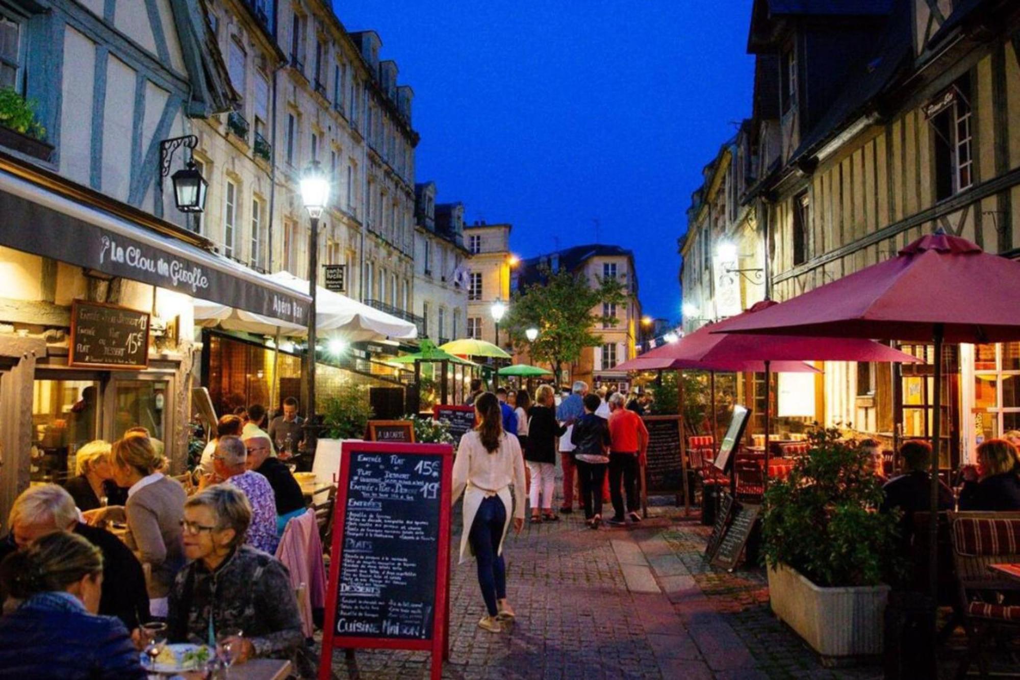 Le St-Laurent - Magnifique Triplex - Calme ก็อง ภายนอก รูปภาพ